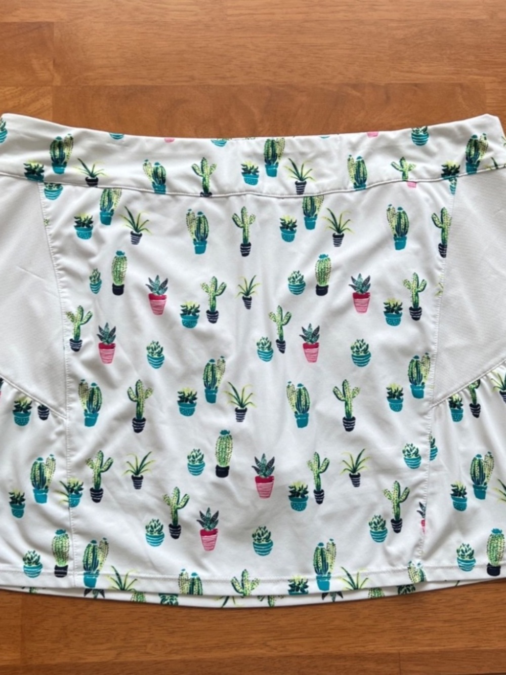 Lillie Green size large cactus print white golf tennis pickleball skirt skort